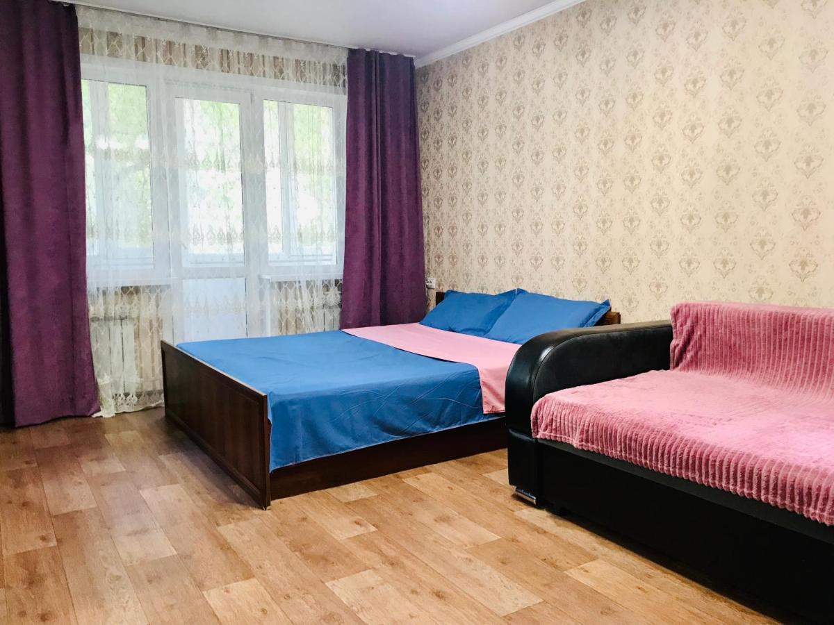 Apartaments In The City Center Karaganda Exterior photo